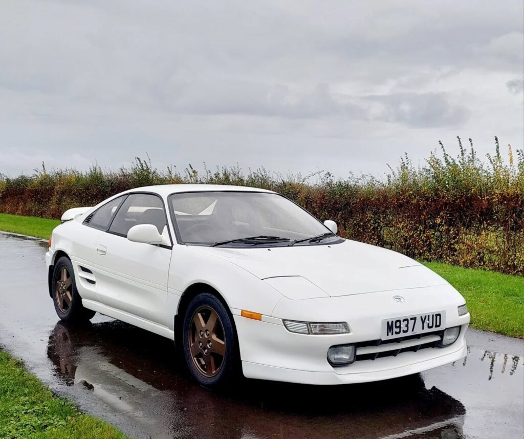 Instagram post from vantageclassicandsports. This post is in position 2.